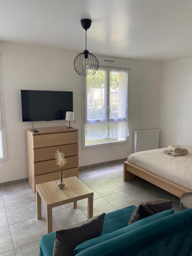Grand Studio Neuf Aulnay-sous-Bois Exteriör bild