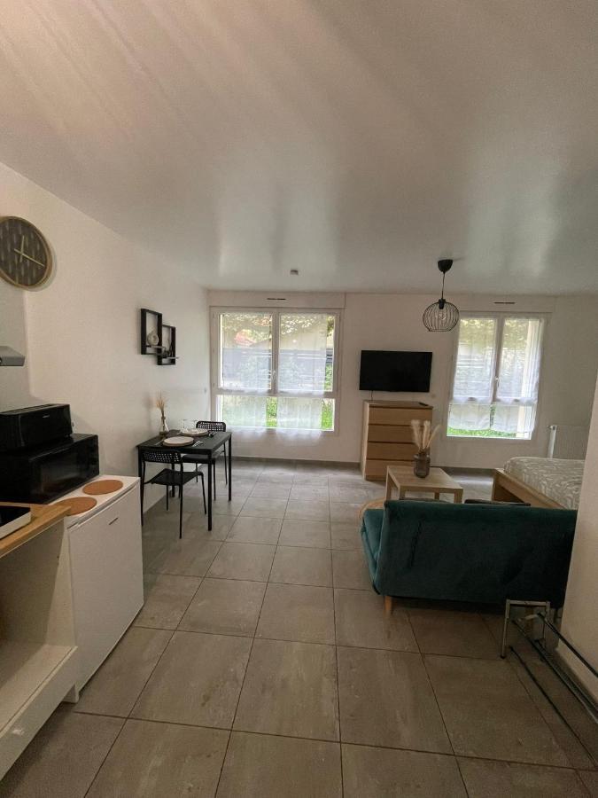 Grand Studio Neuf Aulnay-sous-Bois Exteriör bild