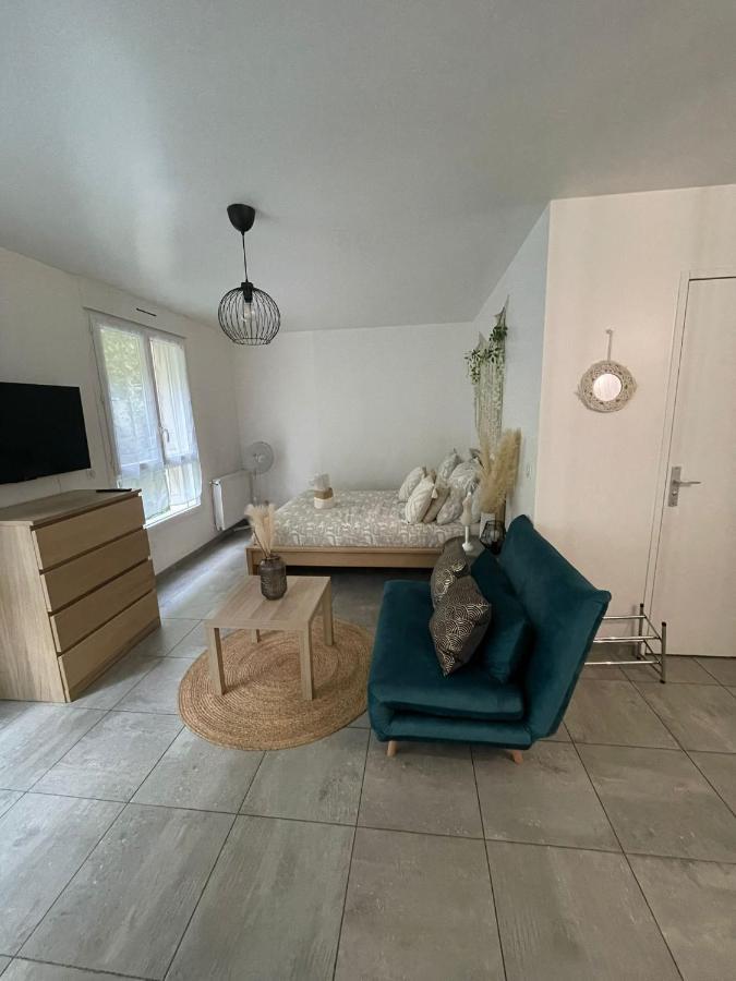 Grand Studio Neuf Aulnay-sous-Bois Exteriör bild